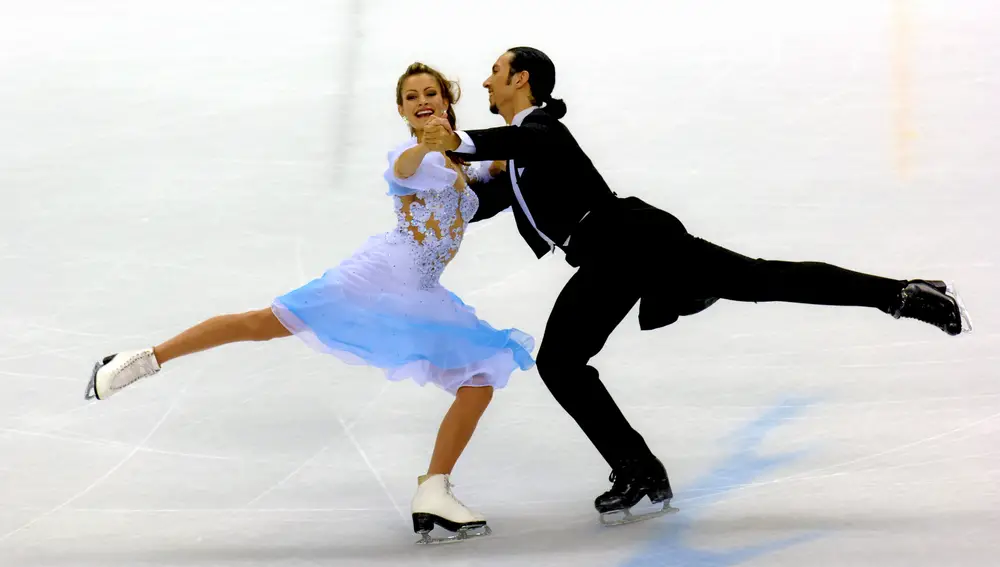 Couple Ice Figure Skating